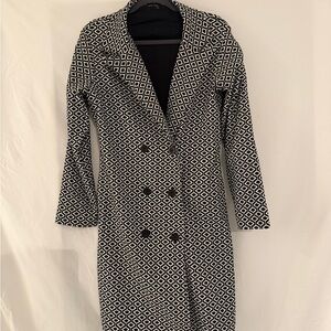 Iorane Black and White Geometric Coat